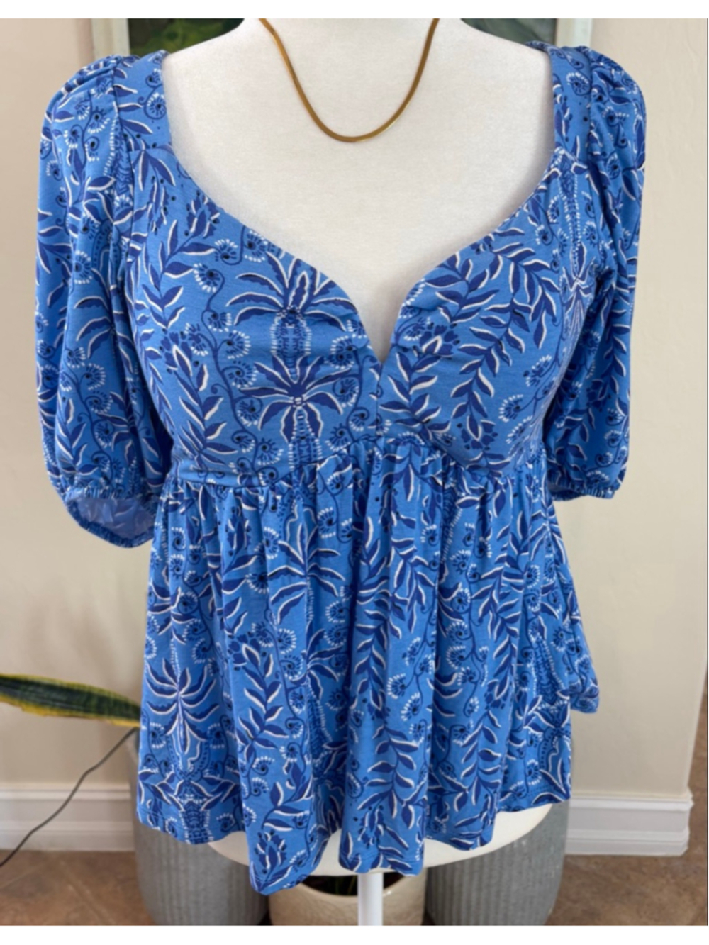 Lilly Pulitzer Blue White Floral Blouse Medium